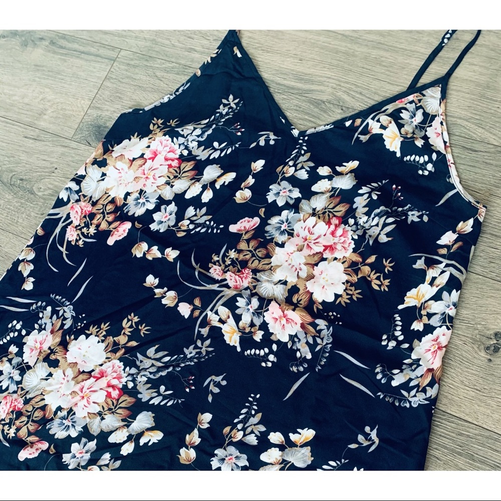 Floral dress - Picture 2 of 3